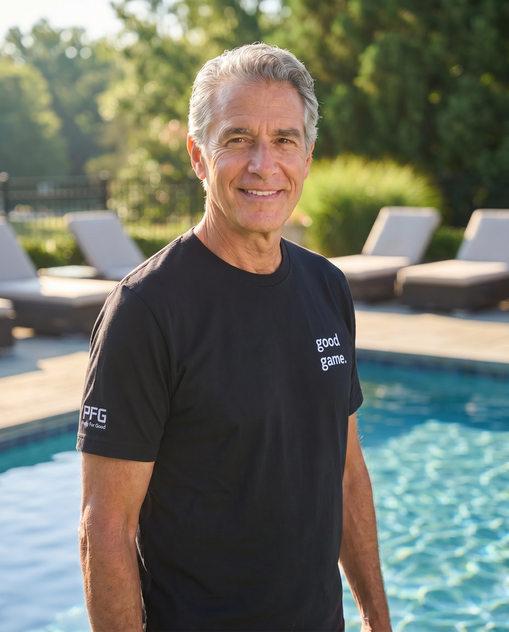 man in pickleball black shirt
